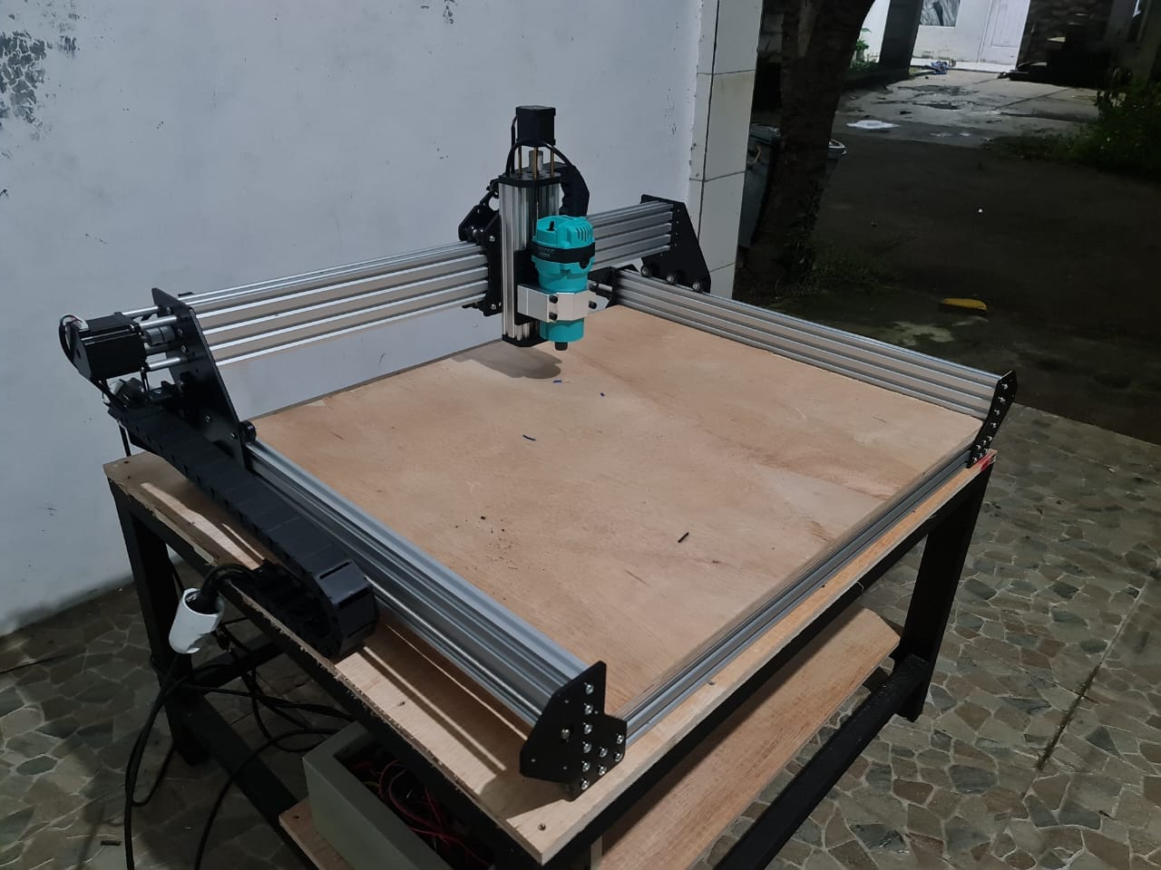 CNC ROUTER LEADSCREW 122X122